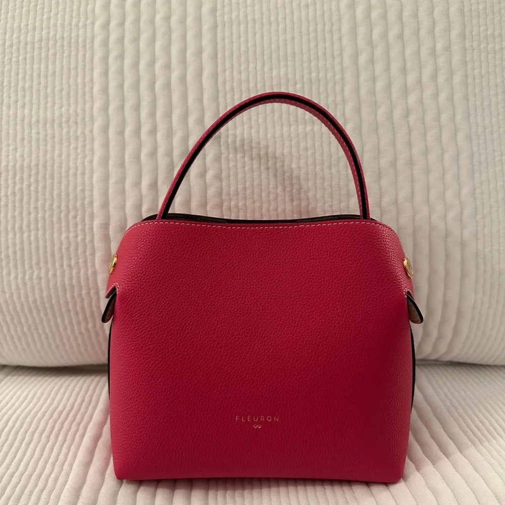 Fleuron Mini Swann in Fuschia - Picture 1 of 10